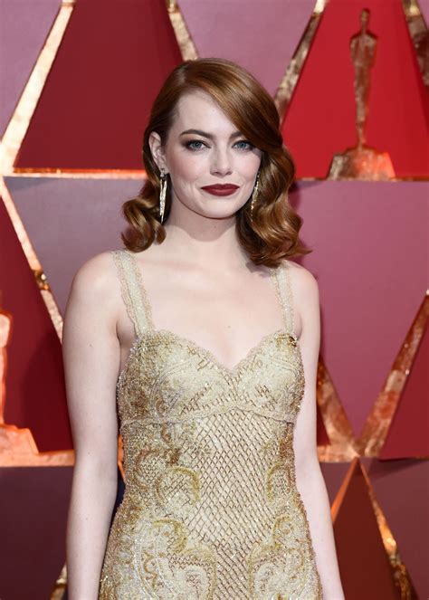 Emma Stone / Emma Stone wins Best Actress at the 2017 Oscars / She made