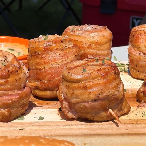 Bacon-Wrapped Pork Medallions by National Pork Board | Tom Thumb Business