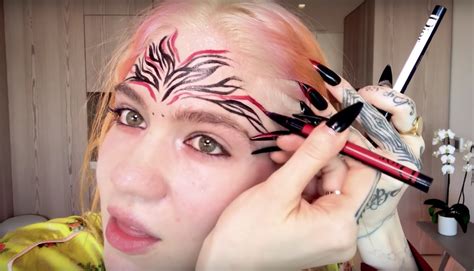 Watch Grimes Walk Viewers Through Her Pregnancy Skincare Routine