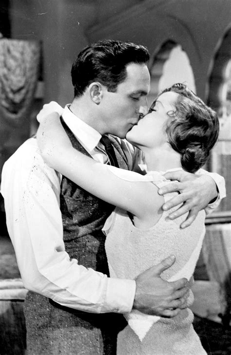 goldenageestate | Singin’ in the rain, Gene kelly, Romantic movie scenes