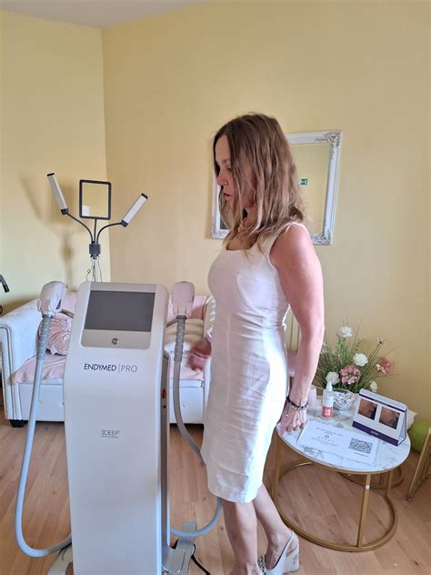 MUDr. Zuzana Zárubová - Estheticon.sk