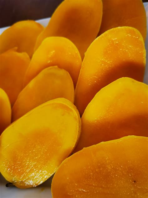 Guimaras mangoes : r/PhilippinesPics