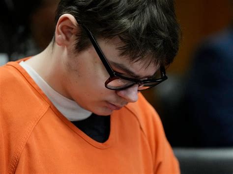 Oxford School Shooting: Ethan Crumbley Won't Testify At Mom's Trial ...