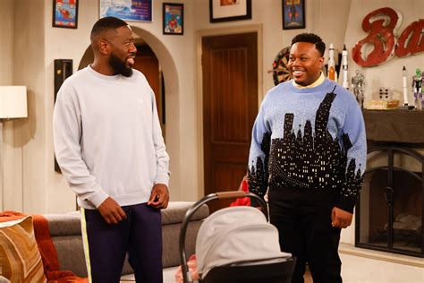 'The Neighborhood' Marty & Malcolm Spinoff In Works At CBS