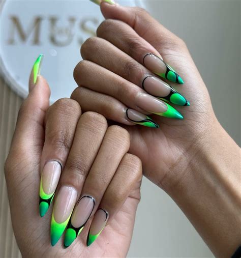 Refresh with 30 Green Ombre Nail Designs in 2024