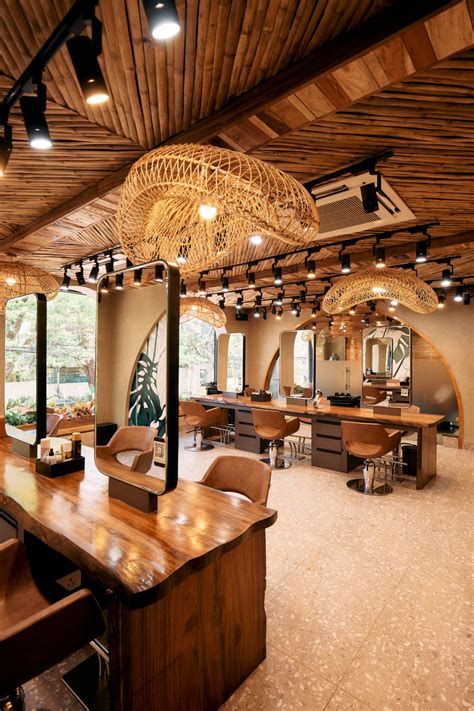 A homegrown salon space that speaks of bespoke, biophilic design