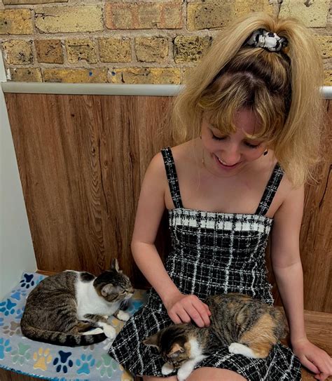 Kat Abughazaleh | catstituent outreach | Instagram