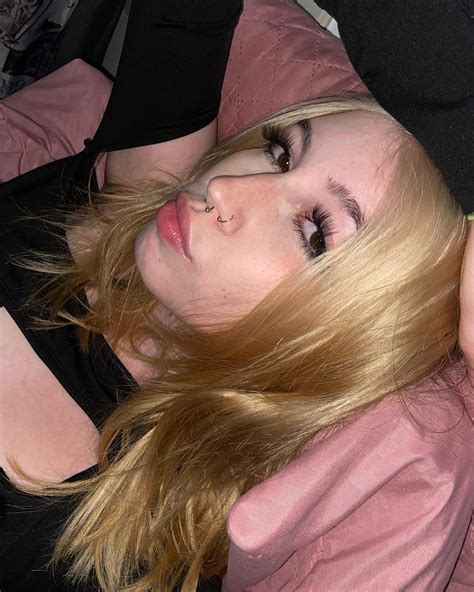 g. (@_giihmoretti) • Instagram photos and videos