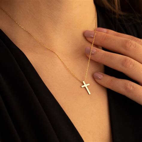 14k Gold Cross Necklace - Etsy