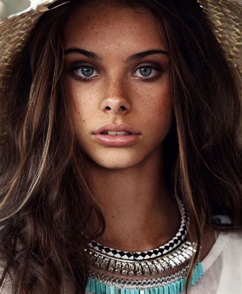 32 best Meika Woollard images on Pinterest | Faces, Portraits and ...