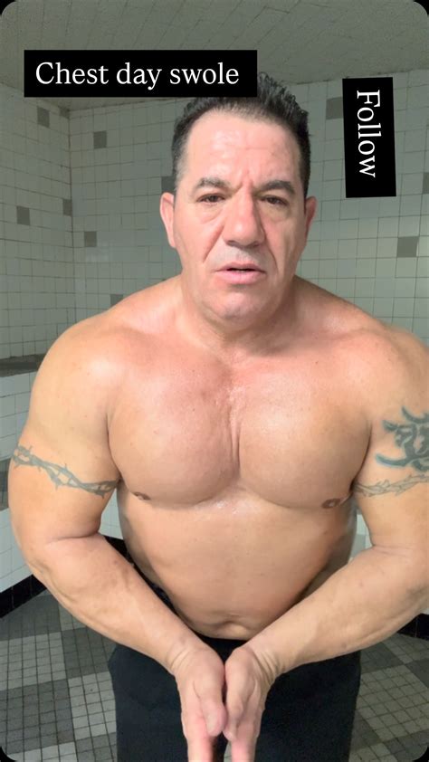 Eddie Martinho | Arm day flex Follow and share #gains #powerhouse #