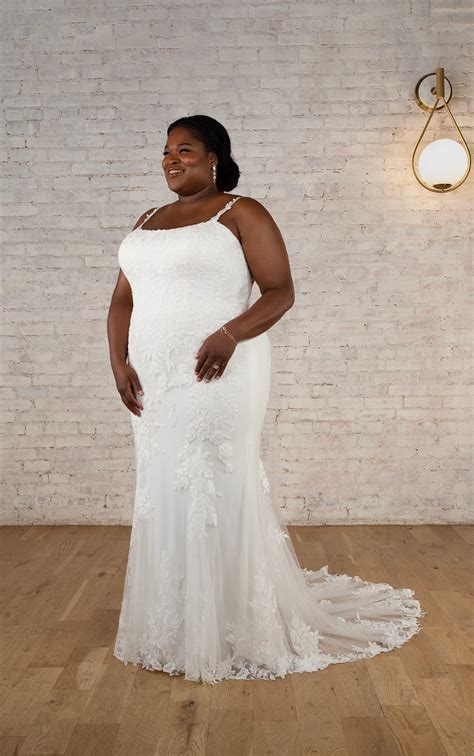 Sophisticated Plus Size Floral Lace Fit-and-Flare Wedding Gown with