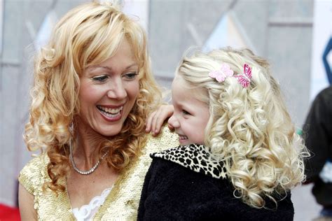 Biography of Lynn-Holly Johnson, Figure Skater