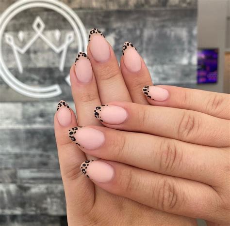 Uñas de animal print: las mejores ideas para llevar un mani salvaje y ...