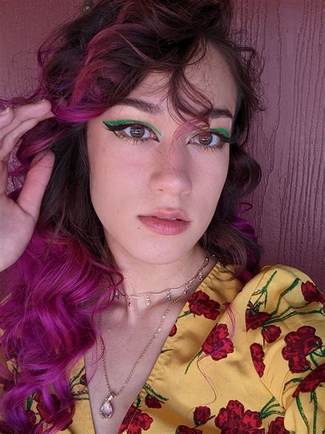 Another makeup look : r/Tofugames