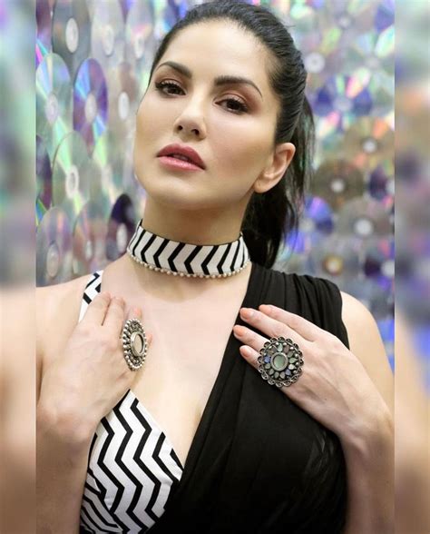 Sunny (@sunnyleone_) • Instagram photos and videos