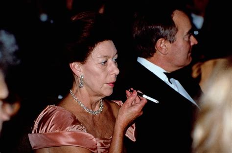 Princess Margaret’s Unhealthy Party Habits Included Smoking 60 ...