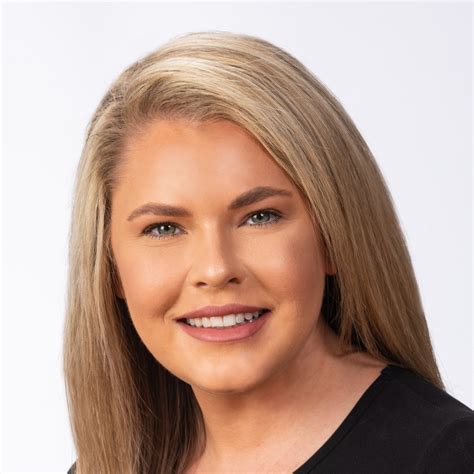 Amber Escontrias, Allentown, PA Real Estate Associate - RE/MAX Real Estate