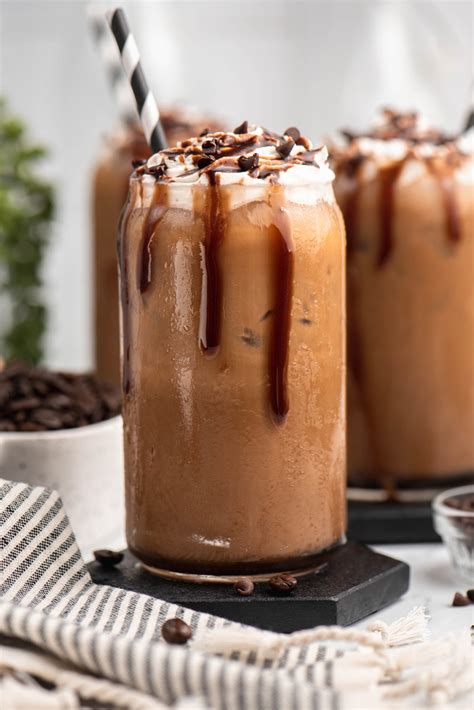 Easy Iced Mocha - Mommy Hates Cooking