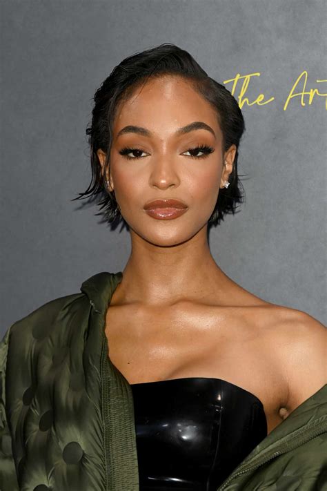 The surprising reason why oval face shape hairstyles look good 5