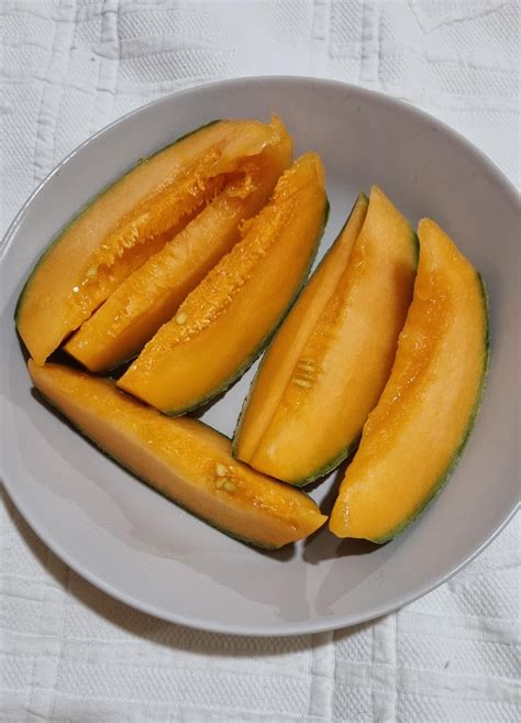 Some juicy cantaloupe - Dining and Cooking