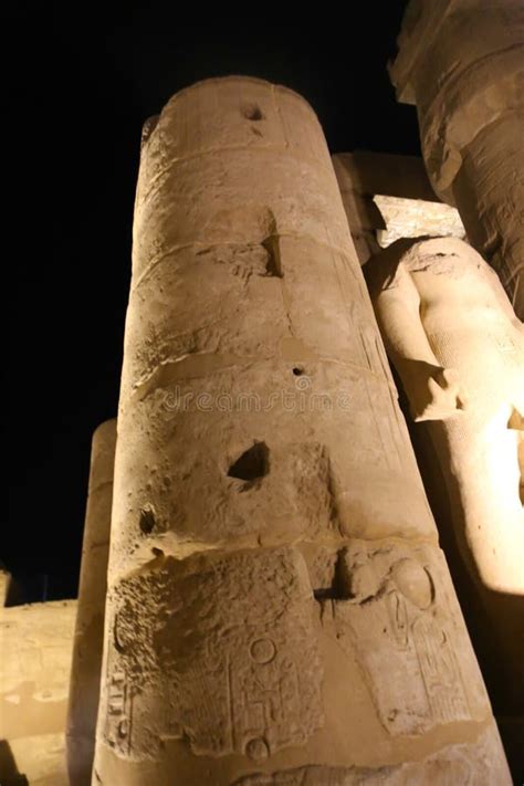 Night view of Luxor Temple stock image. Image of clothes - 100921763