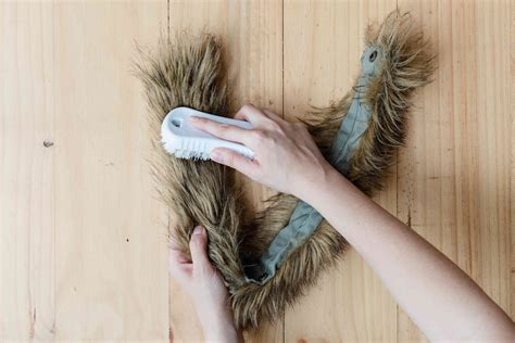 how to clean fur coats