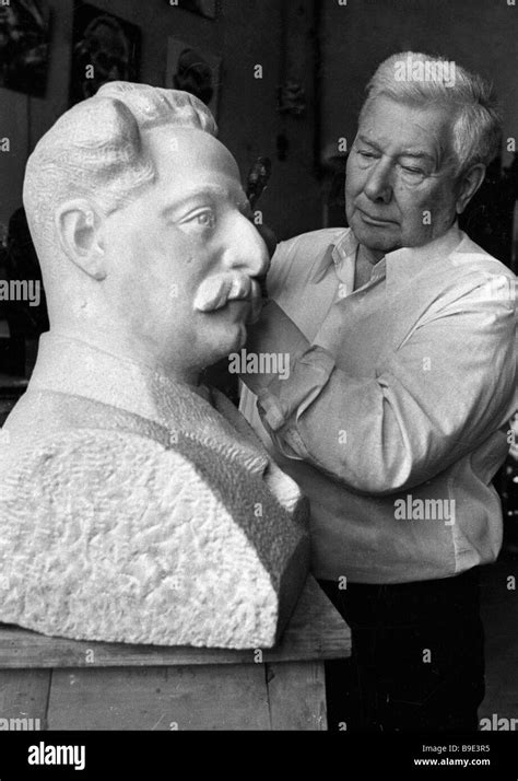 Sculptor Georgy Neroda working on Sergo Ordzhonikidze bust Stock Photo ...