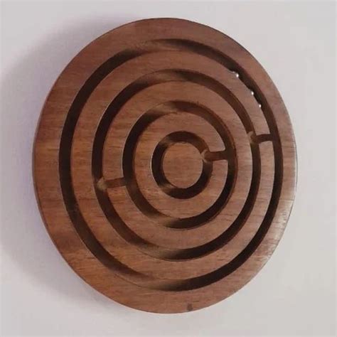 Brown Wooden Labyrinth Board Game at Rs 70 in Ghaziabad | ID: 2852048955262