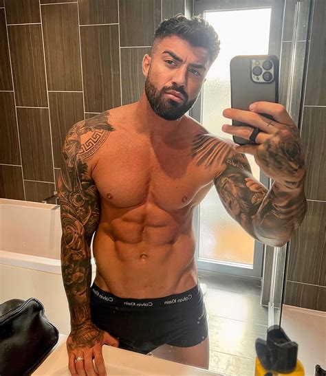 Rogan O'Connor on Twitter: "Hey 😘 https://t.co/HscRjraObX https://t.co