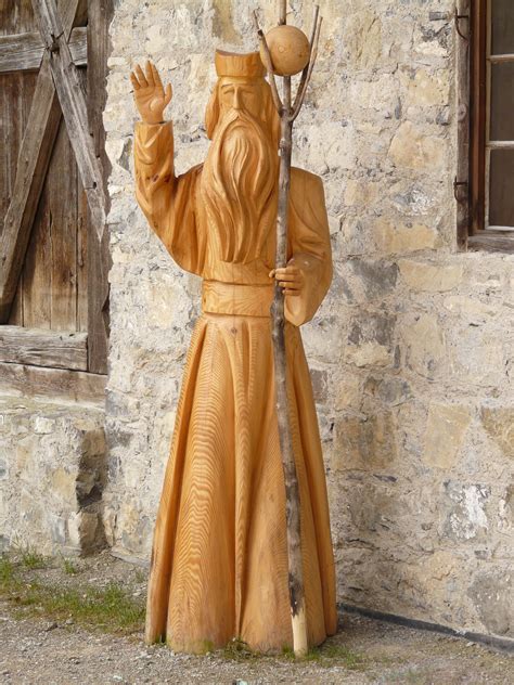 banco de imagens homem pessoa estatua monge humano roupas