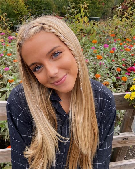 Meet Jess Gardner, 'legit perfect' track and field star with Olivia