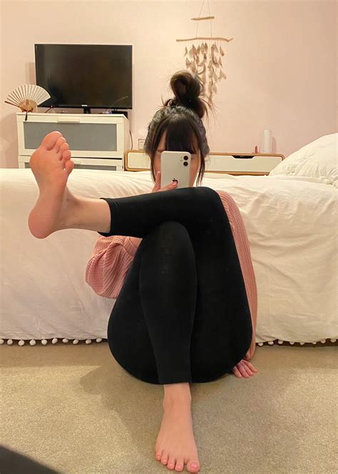 Asian Feet Worship Porn