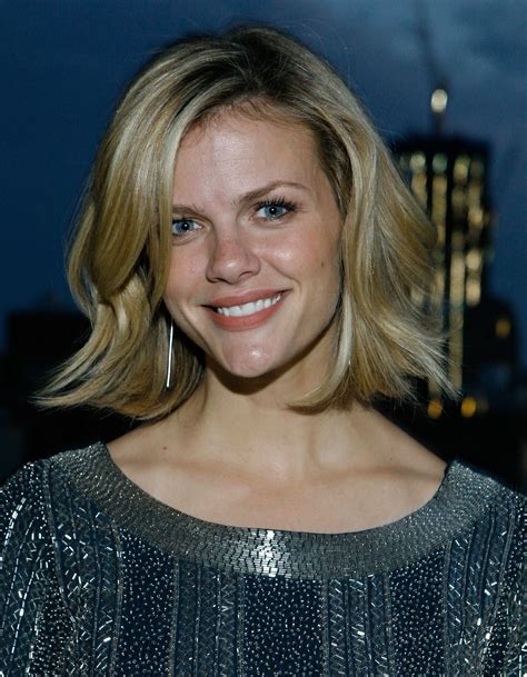 Brooklyn Decker Pictures. Hotness Rating = 9.57/10