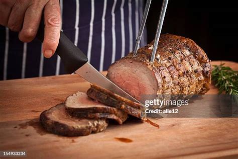 Carving Roast Beef Photos and Premium High Res Pictures - Getty Images