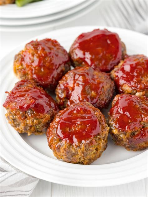 Easy Meatloaf Muffins Recipe - Southern Kissed