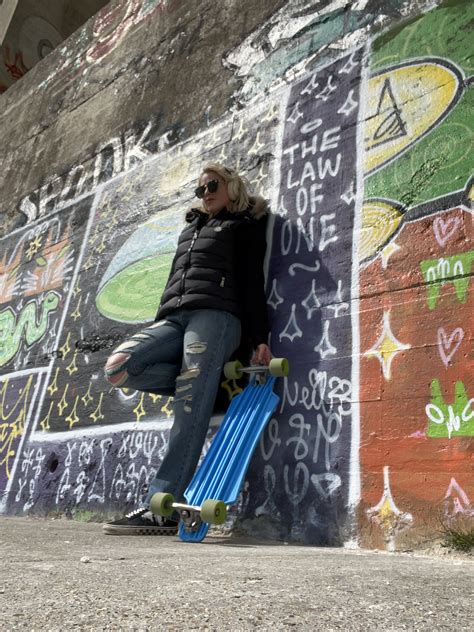 Model rescued after taking NSFW snaps in sea cave | New York Post