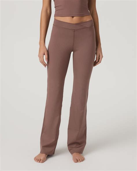 Athletic Clothing & Activewear Apparel for Performance | Vuori