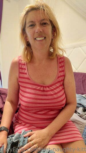 wet-naughty-kitty leaked nude photos and videos