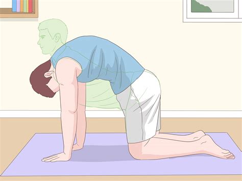 3 Ways to Crack Your Upper Back - wikiHow