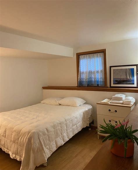 how to rent rooms in your home