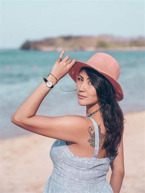 10 Artis Cantik Indonesia Punya Tato di Bagian Tersembunyi, Gisel-Luna Maya