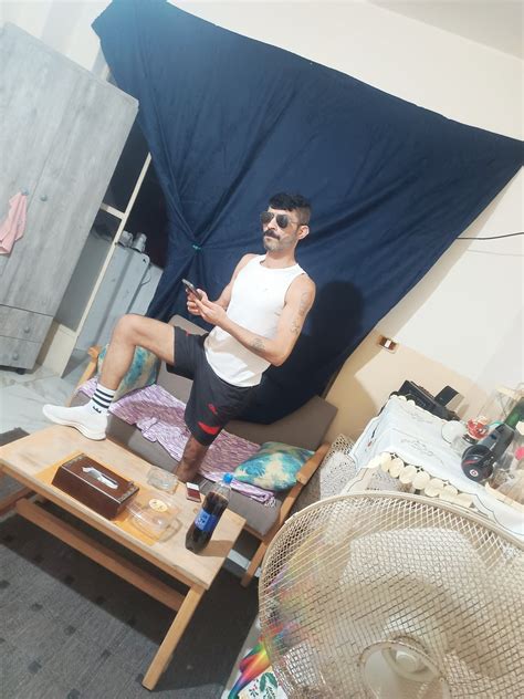 ماستر لئيم, Syrian Male escort in Beirut
