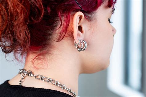 how to clean body jewelry at home