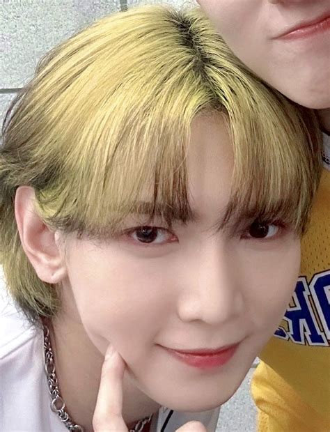 Пин от пользователя ᴡᴇɪʟᴀ на доске ateez;; 에이티즈 | Мужчина мечты, Мужчины