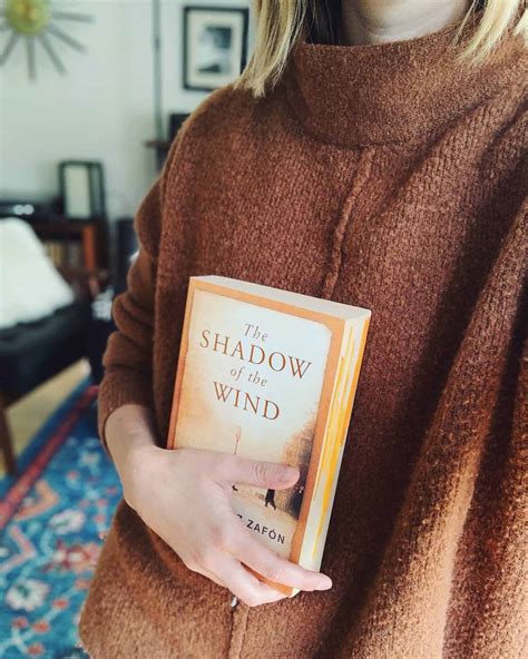 15 Fall Books to Read for a Cozy Autumn Books Aesthetic - Mollie Reads