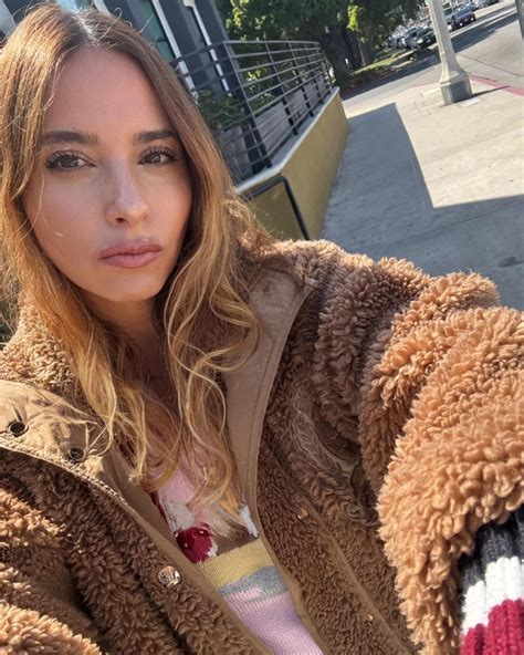 Sara Weinshenk (@princessshenk) • Instagram photos and videos
