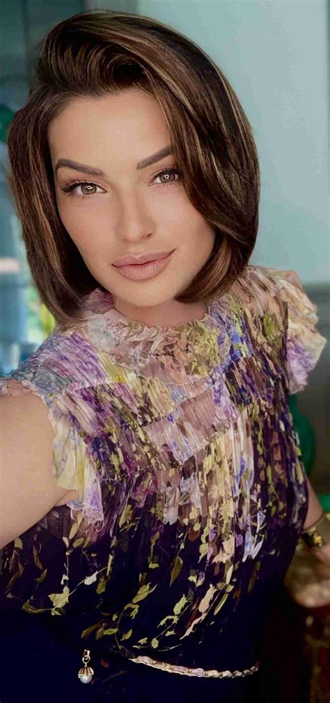 High Class Escort - Stephanie Hunter - Escort Melbourne