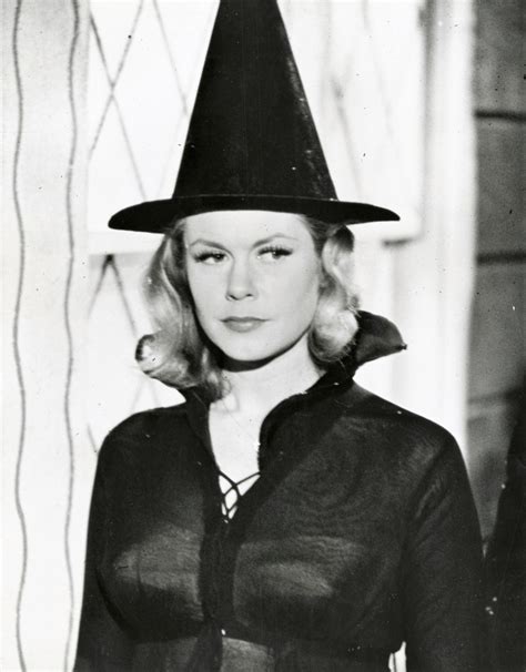 ATOMIC CHRONOSCAPH — Elizabeth Montgomery - Bewitched (1965)