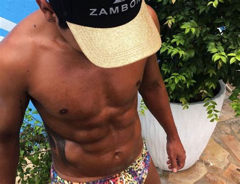 Bronze Proximo A Mim - Empresário abre espaço de bronzeamento para homens na pandemia e ...